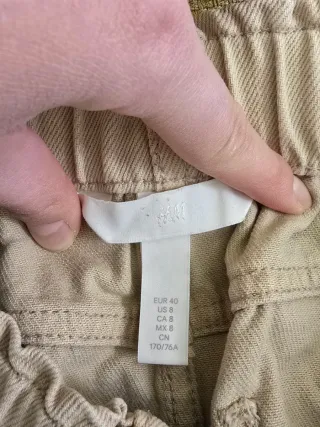 Pantalones rectos beige