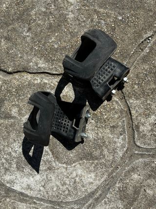 Pedales MTB XLC PD-M01 y calapiés