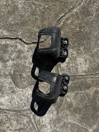 Pedales MTB XLC PD-M01 y calapiés