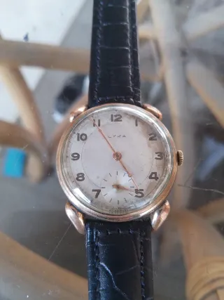 Reloj CYMA Clásico Dorado Correa Negra 1943 ww11