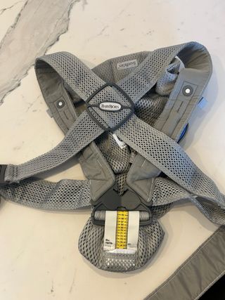 Mochila Portabebés BabyBjörn Gris AiryMesh Nueva