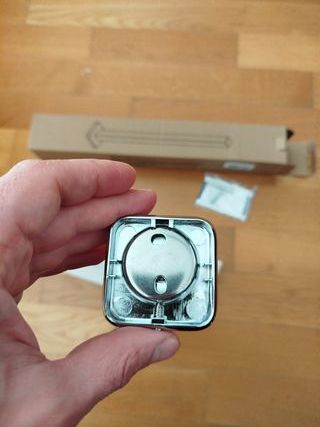 Portasciugamani da parete in acciaio