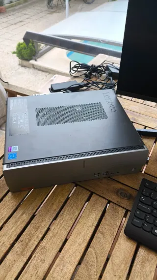 Ordenador Lenovo + Monitor Curvo Samsung 27”