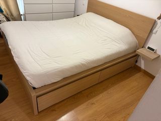 Cama Malm Ikea. Con 4 cajones. Precio negociable.
