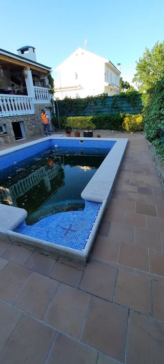 construcción y mantenimiento de piscinas