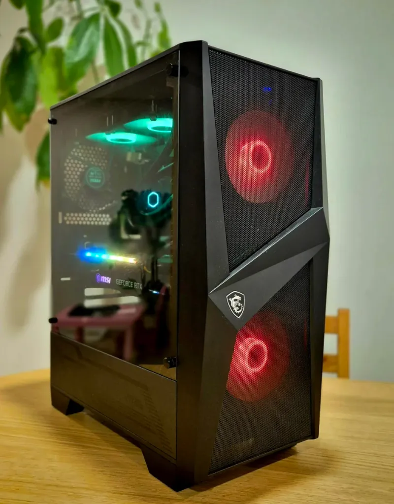 PC Gamer Ryzen 7 RTX 3070 32GB RAM SSD Crédito afbeelding 3