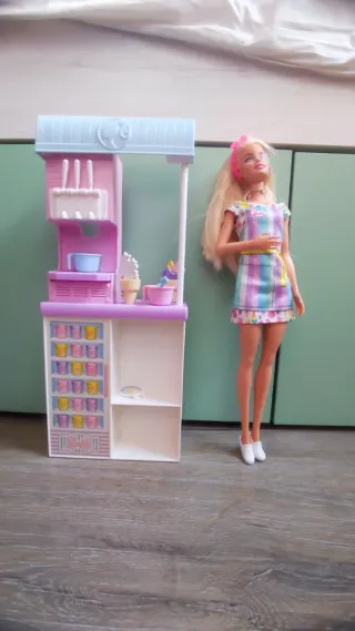 Barbie Heladería con Muñeca