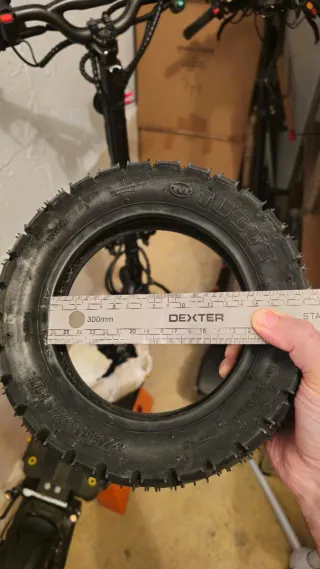 Neumático TUOVT 255x80 (10x3) patinete eléctrico