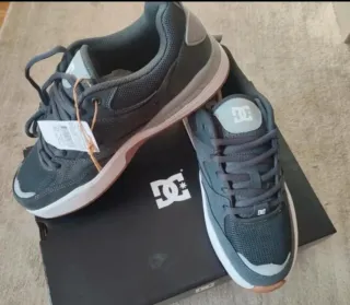 Tenis DC Shoes Talla 41 Gris/Blanco