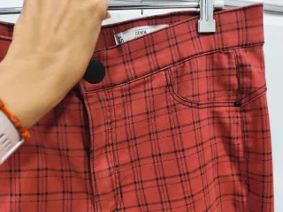 Pantalón pitillo cuadros elástico vintage