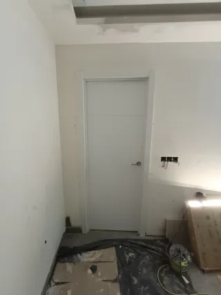 Instalación de puertas de interior