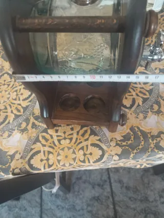 Licorera de madera y cristal