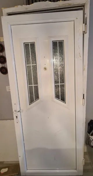 Puerta aluminio entrada 93x210cm