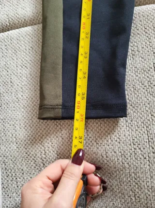 Leggings deportivos negro y verde militar