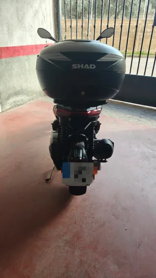 Aprilia SR GT 125 Scooter Automática Negra