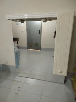 Mueble de baño mármol y cerámica