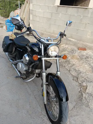 Honda Shadow 125cc Negra