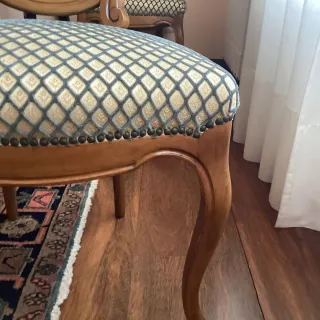 Mesa de madera maciza de comedor y sillas