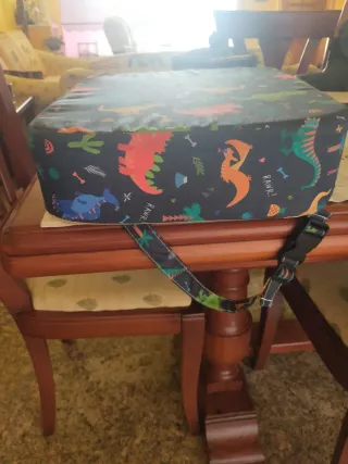 Elevador infantil dinosaurios para silla