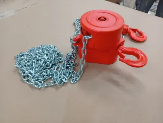 4 Polipastos Manuales 3 Toneladas + 1 Tonelada