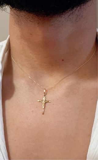 Collana con crocifisso in oro giallo 18kt 750
