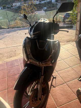 Honda SH 125i Scooter Negra 15.000km