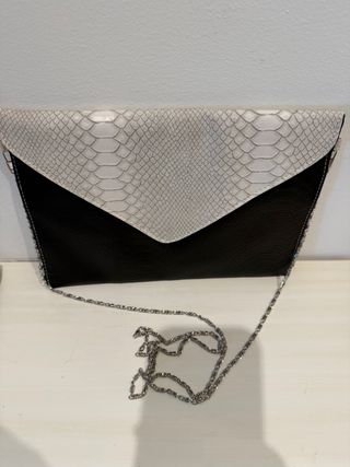 Lote 4 Bolsos de Mano / Clutch de Marca (NUEVOS)