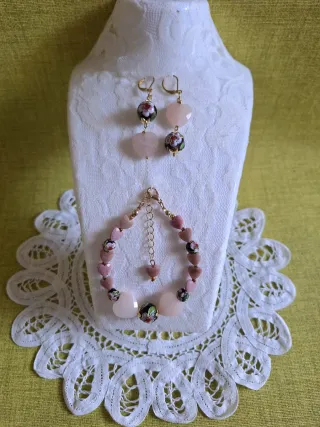 Braccialetto cuori pietra naturale e cloisonné