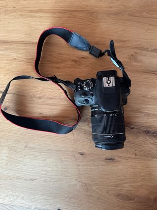 Canon EOS 100D + 1 objetivo + Tarjeta SD