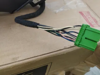 Retrovisor derecho volvo xc 90 partir del año 2006