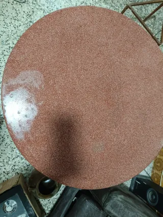 Mesa redonda piedra granito y madera