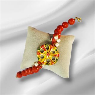 Bracciale perla rosso con ciondolo ceramica