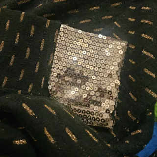 Maglia donna elegante nera oro