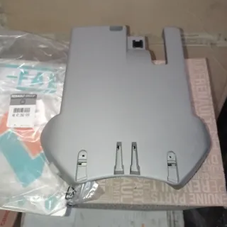 Tapa guantera puerta Renault 19 16v 4 puertas