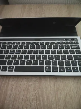 Teclado Inalámbrico Bluetooth Plata/Negro