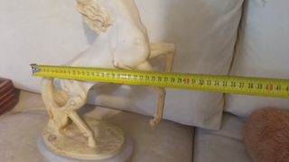 Elefante in polvere di alabastro