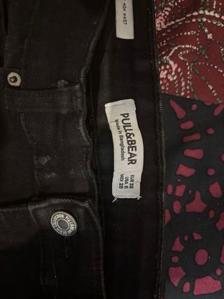 Pantalones pitillo Pull&Bear negros