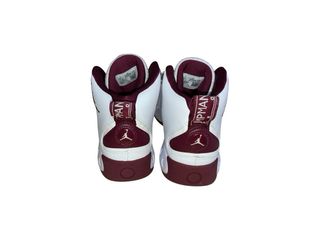 Zapatilla Jordan Roja y Blanca