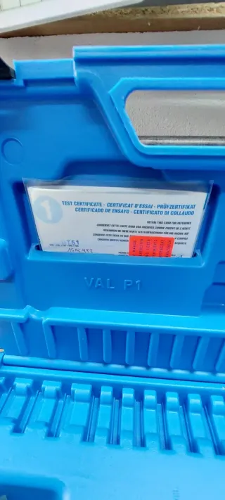 Crimpadora Cembre HT51 + 3 juegos matrices