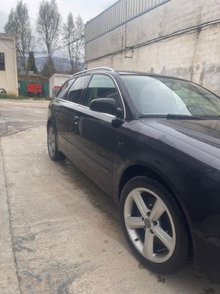 Audi A4  Avant (Pack Sline)
