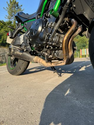 Kawasaki Z650 Negra y Verde