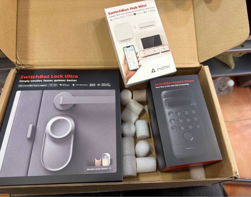 SwitchBot Lock Ultra, Hub Mini y Keypad Vision