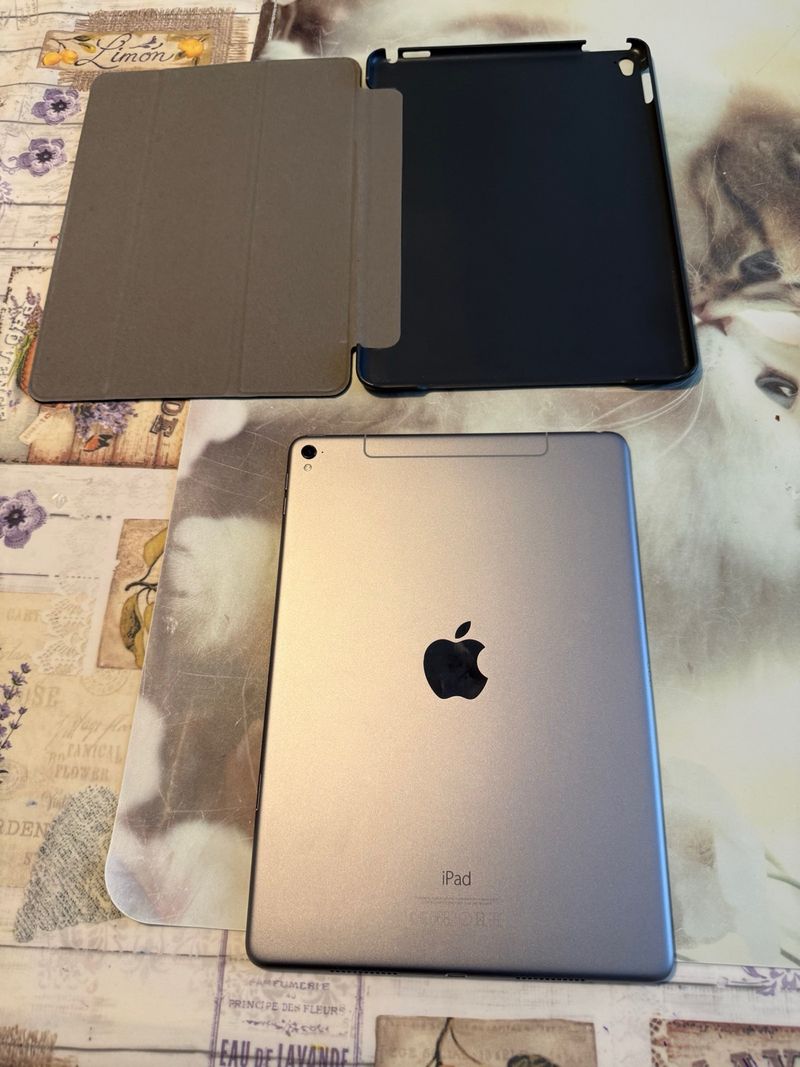 iPad 9.7 32GB Plata