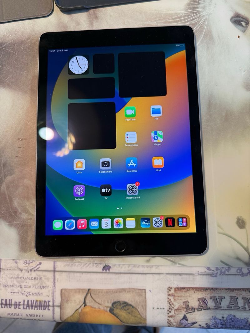iPad 9.7 32GB Plata afbeelding 2