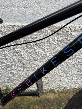 Bici Dirt Jump NS Bikes Metropolis 3