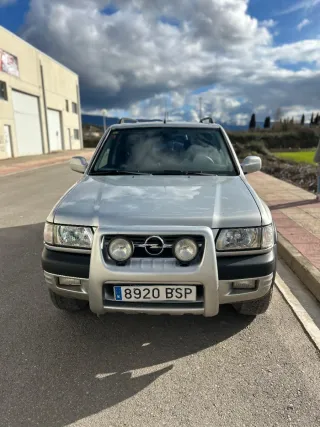Opel Frontera 2002