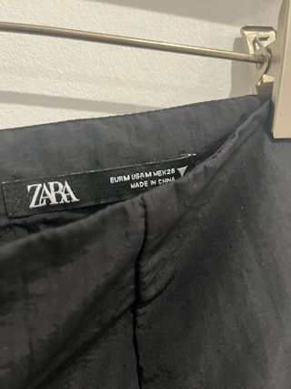 Falda Zara Negra Talla S con Cremallera