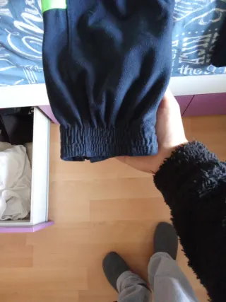 Chándal negro y verde