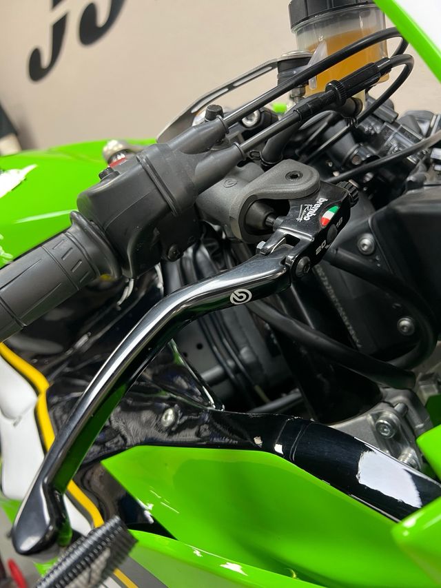 Kawasaki ZX6R 2025