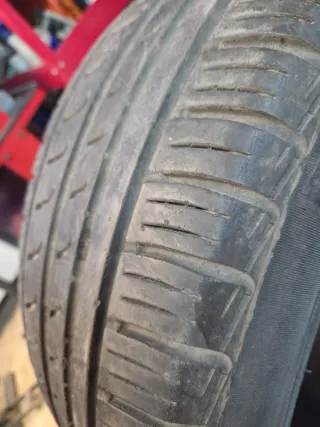 Neumáticos de coche